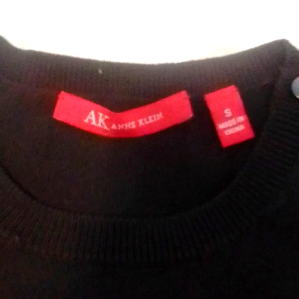 Sweat shirt